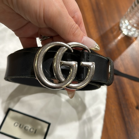 BLACK LEATHER GUCCI BELT WITH DOUBLE G BUCKLE - Picture 2 of 9